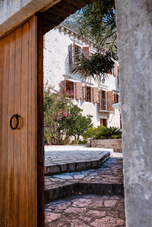 Guesthouse Mrshe Palace Perast Exterior foto